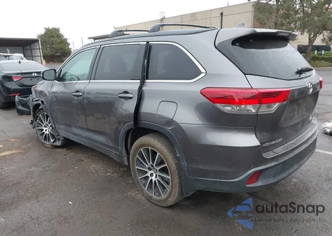 2018 Toyota Highlander Se z USA, uszkodzony, nr VIN 5TDJZRFH7JS538821
